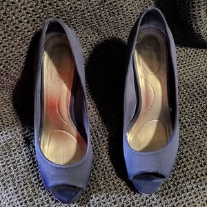 Bandolino Navy Open Toe Heels